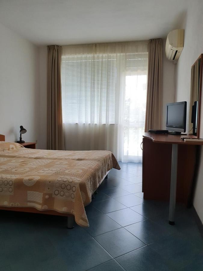 Family Hotel Maritime Akhtopol Eksteriør bilde